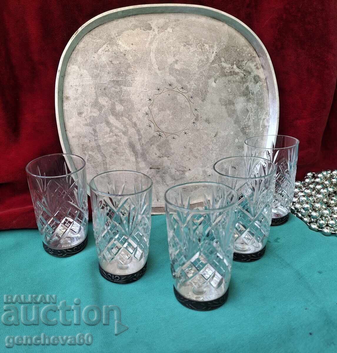 PAHARE DE CRISTAL RUSEȘTI RETRO ȘI TAVĂ ARGINTATĂ