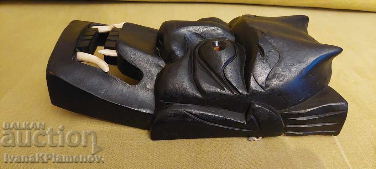 Delivery of Woodcarving for connoisseurs