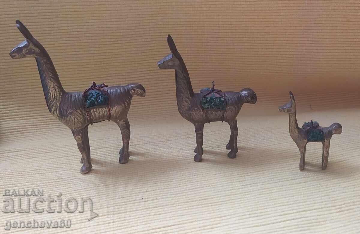 Комплект  фигури на месингови лами - 6