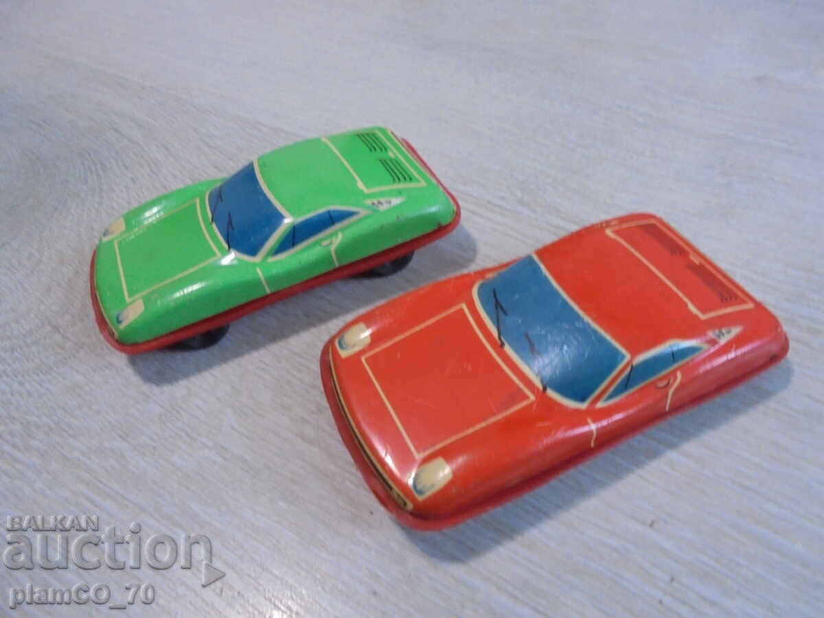 №*8339 Δύο παλιά ρωσικά παιχνίδια - αυτοκινητάκια με τιμή 20.00 BGN | € 10.23