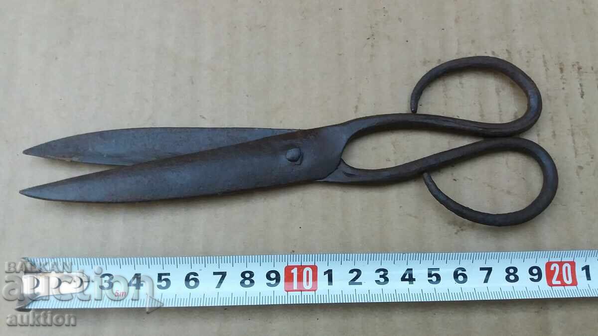 Livrarea FOARFECE DE ABAGIU RENAȘTERE