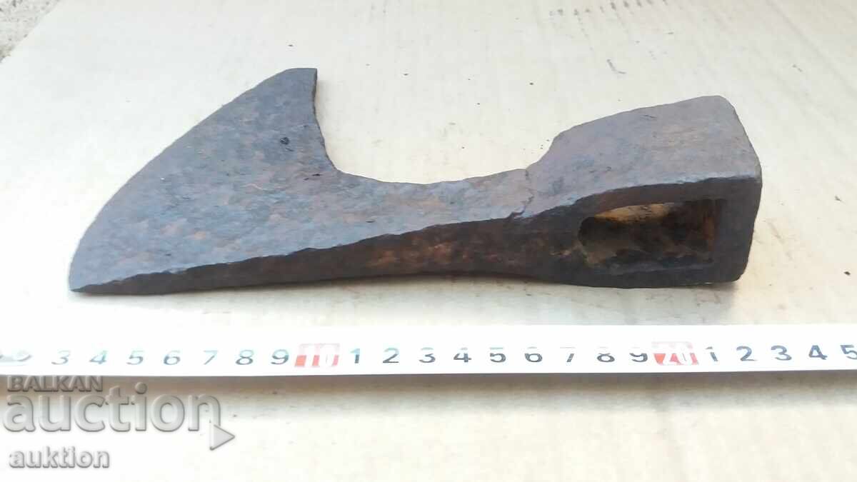 TOPOR FORJAT DE RENAȘTERE - 6 TOPOR FORJAT DE RENAȘTERE - 6