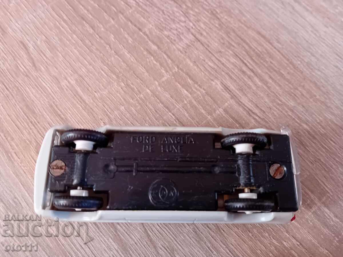 ΠΑΛΙΟ ΑΥΤΟΚΙΝΗΤΟ FORD ANGLIA DE LUXE - 6