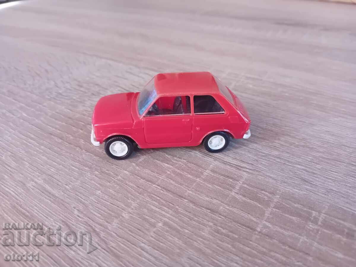 VECHE JUCĂRIE FIAT 126P - ESTETICĂ cu preț 50.00 BGN | € 25.56 VECHE JUCĂRIE FIAT 126P - ESTETICĂ cu preț 50.00 BGN | € 25.56