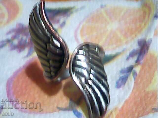 Delivery of Old silver rings