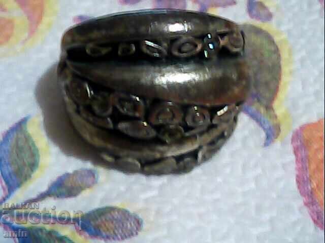 Delivery of Old silver rings