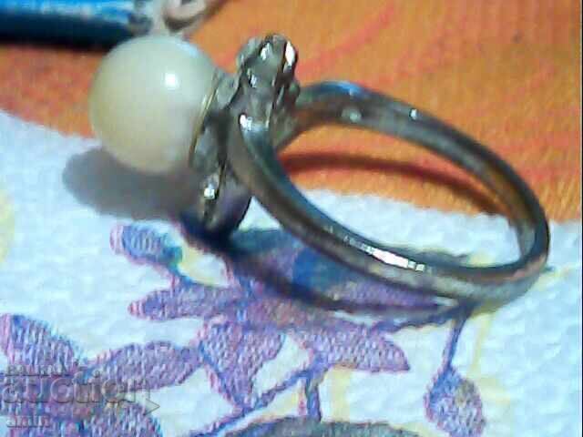 Inele vechi argintate cu preț 20.00 BGN | € 10.23