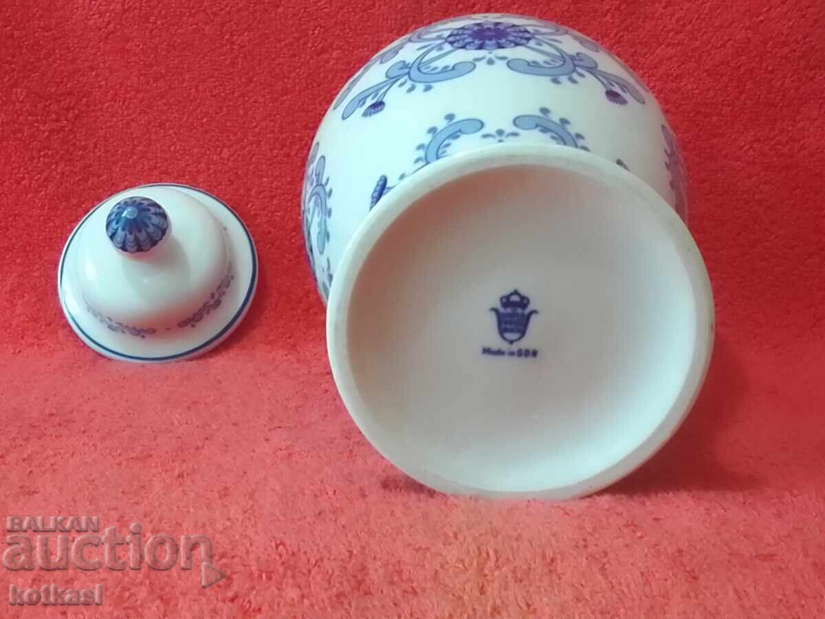 Livrarea Vază urnă din porțelan vechi GDR Germania Unterweissbach H-26