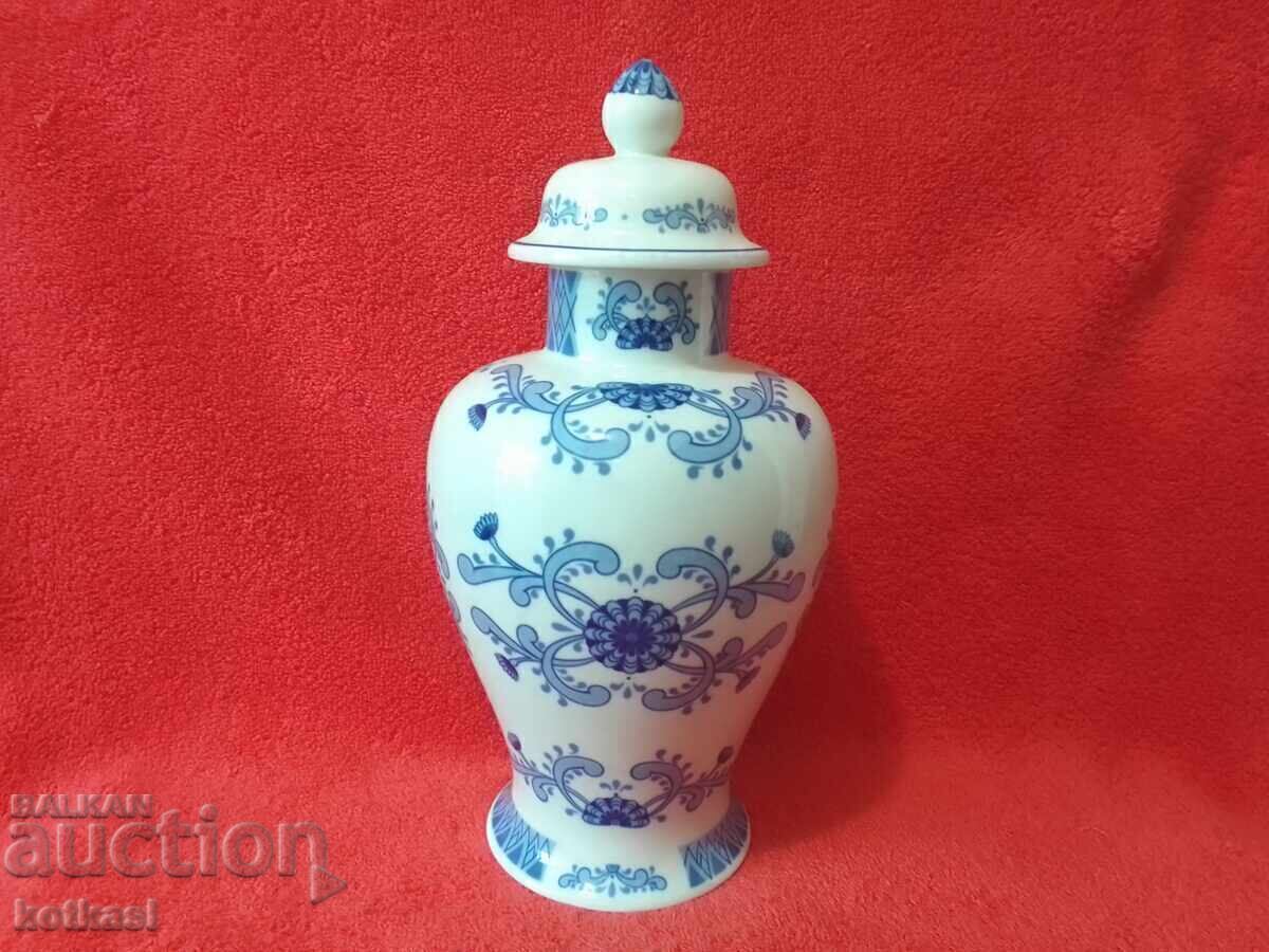 Стар порцелан ваза урна ГДР Германия Unterweissbach H-26