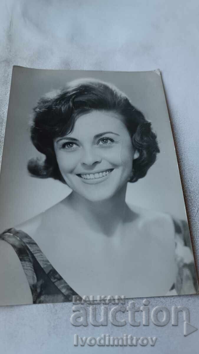 Καρτ ποστάλ Τζίνα Σιάροβα