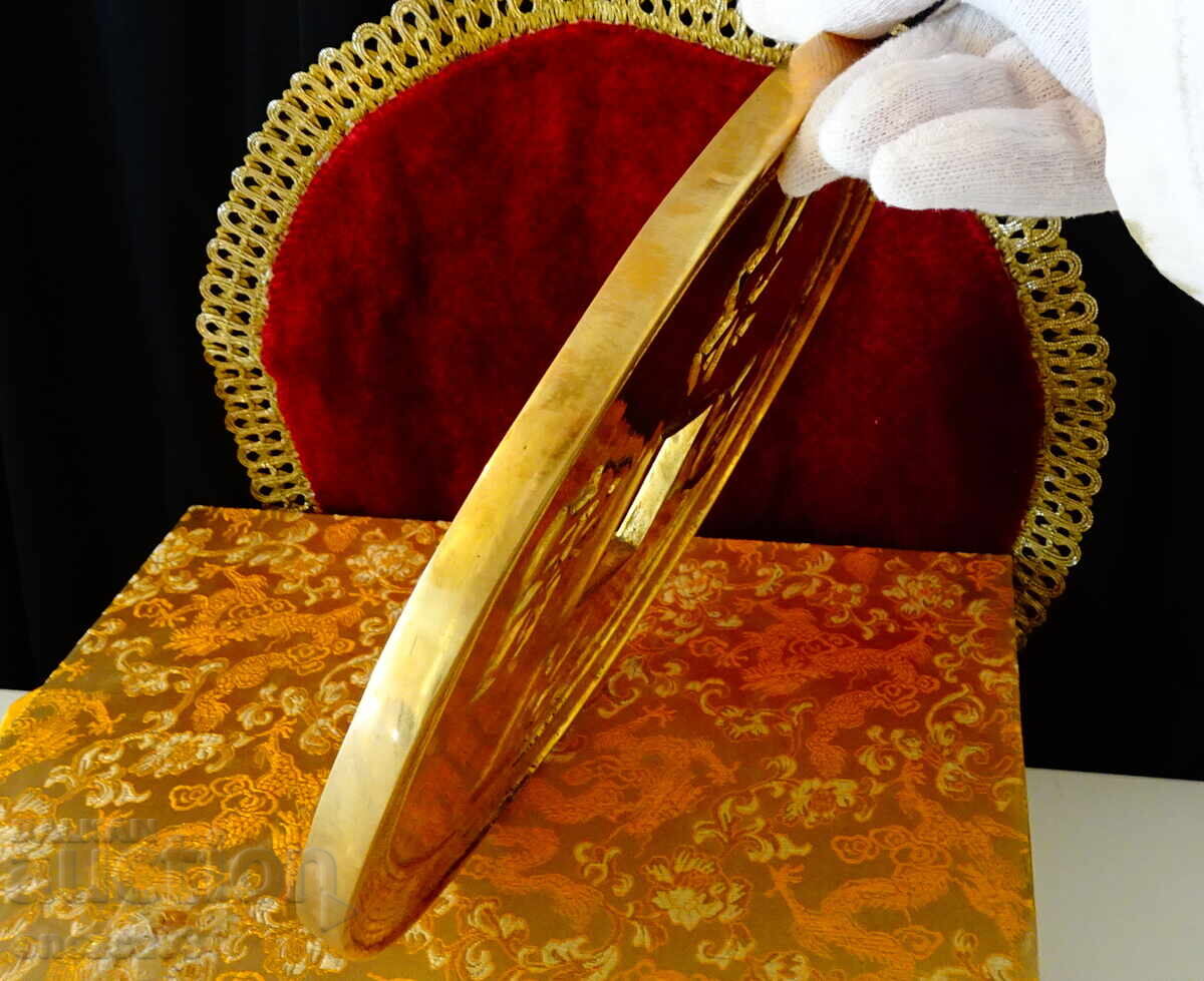 Auction  Chinese Gold Feng Shui Coin, Bronze with Gold Plating 2.1 kg., Box