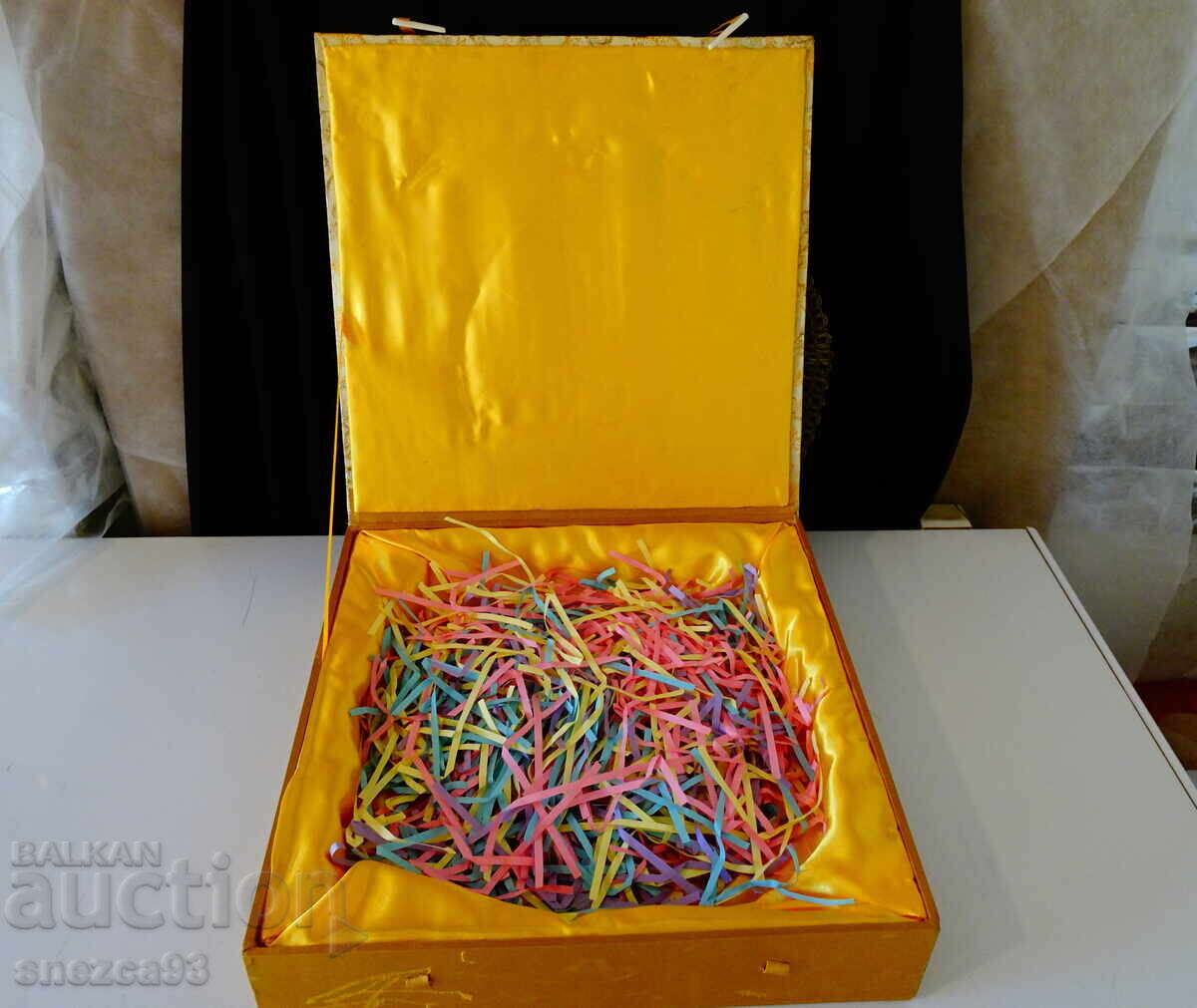 Chinese Gold Feng Shui Coin, Bronze with Gold Plating 2.1 kg., Box - 6