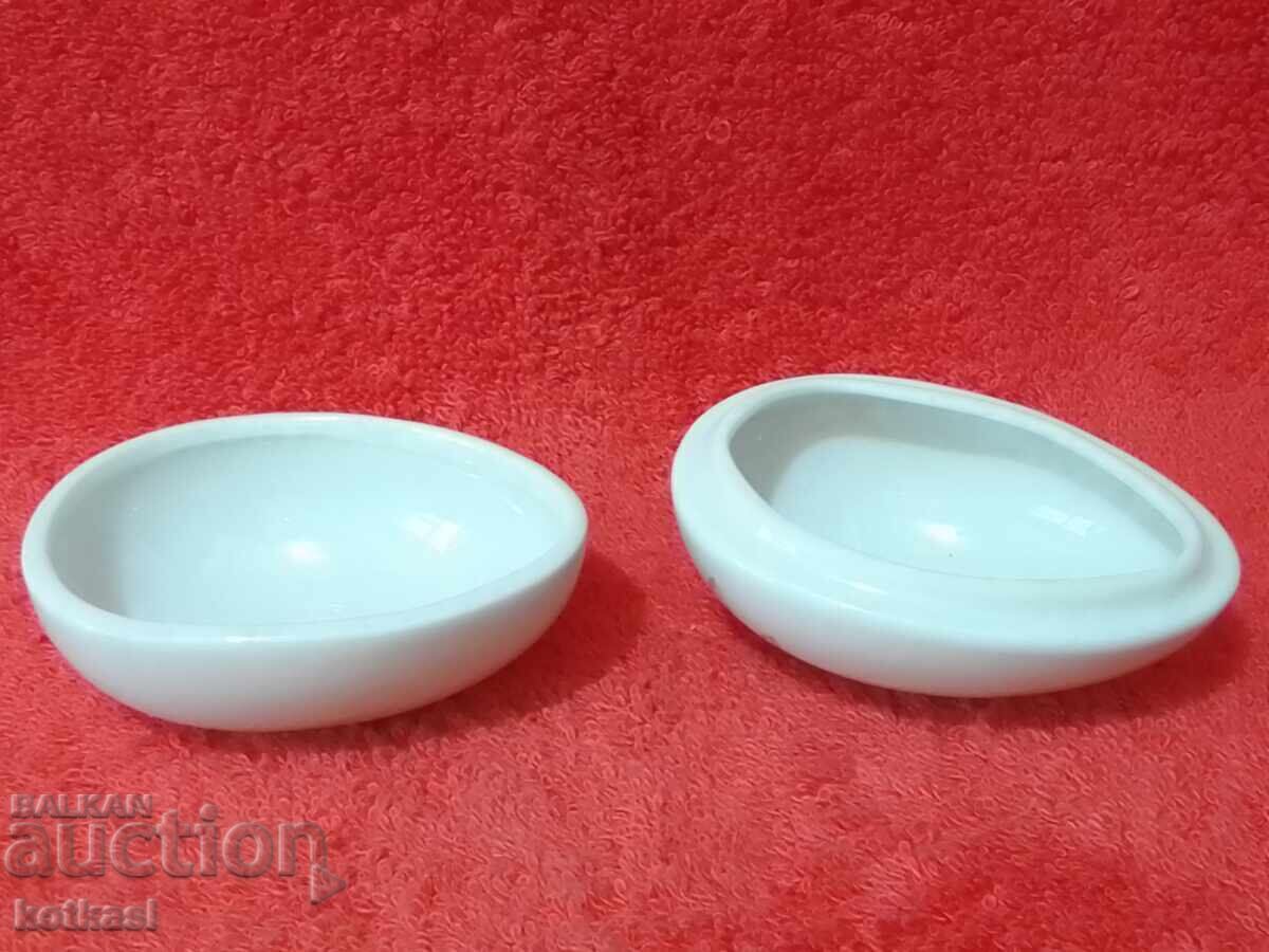 Cutie veche din porțelan pentru bijuterii Ou de Paște cu preț € 11.50 | 22.49 BGN