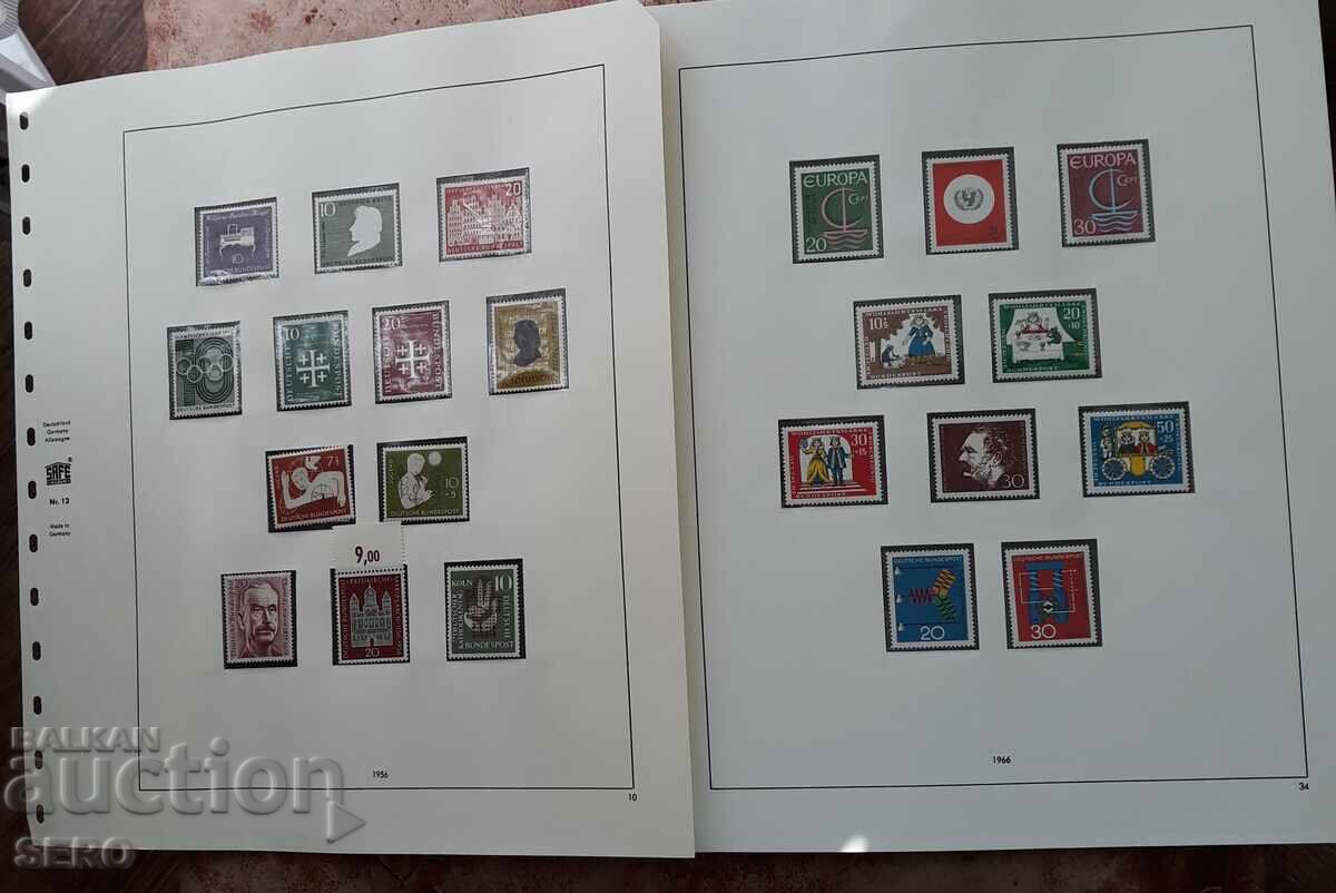 Philately album with 5 sheets and 270 stamps and 6 blocks - 5 Philately album with 5 sheets and 270 stamps and 6 blocks - 5