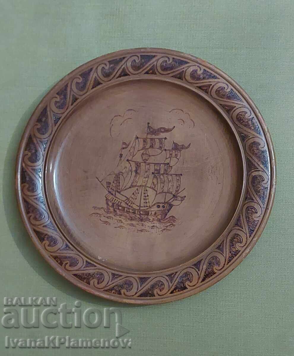 Доставка на Пано дървено за ценители 32см