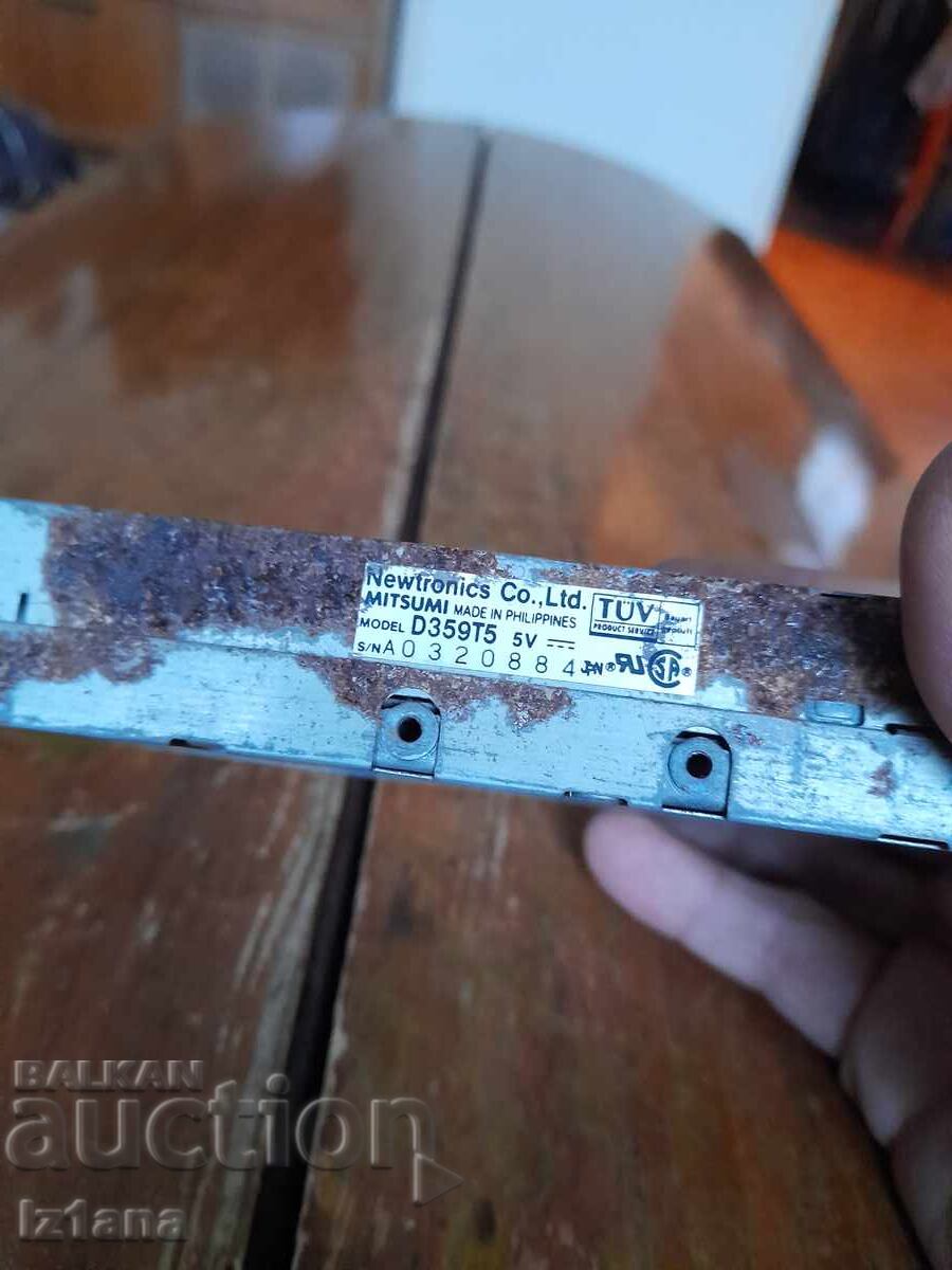 Livrarea Unitate floppy veche, FDD Mitsumi