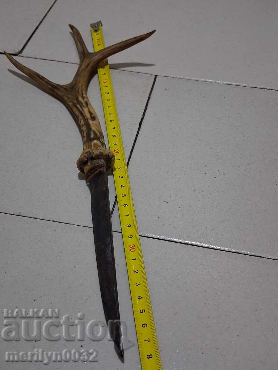 Аукцион Стар ръчно кован нож без кания с дръжка рог на сърандак