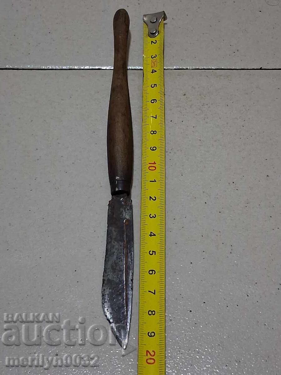 Auction Old hand-forged scalpel-type knife Auction Old hand-forged scalpel-type knife