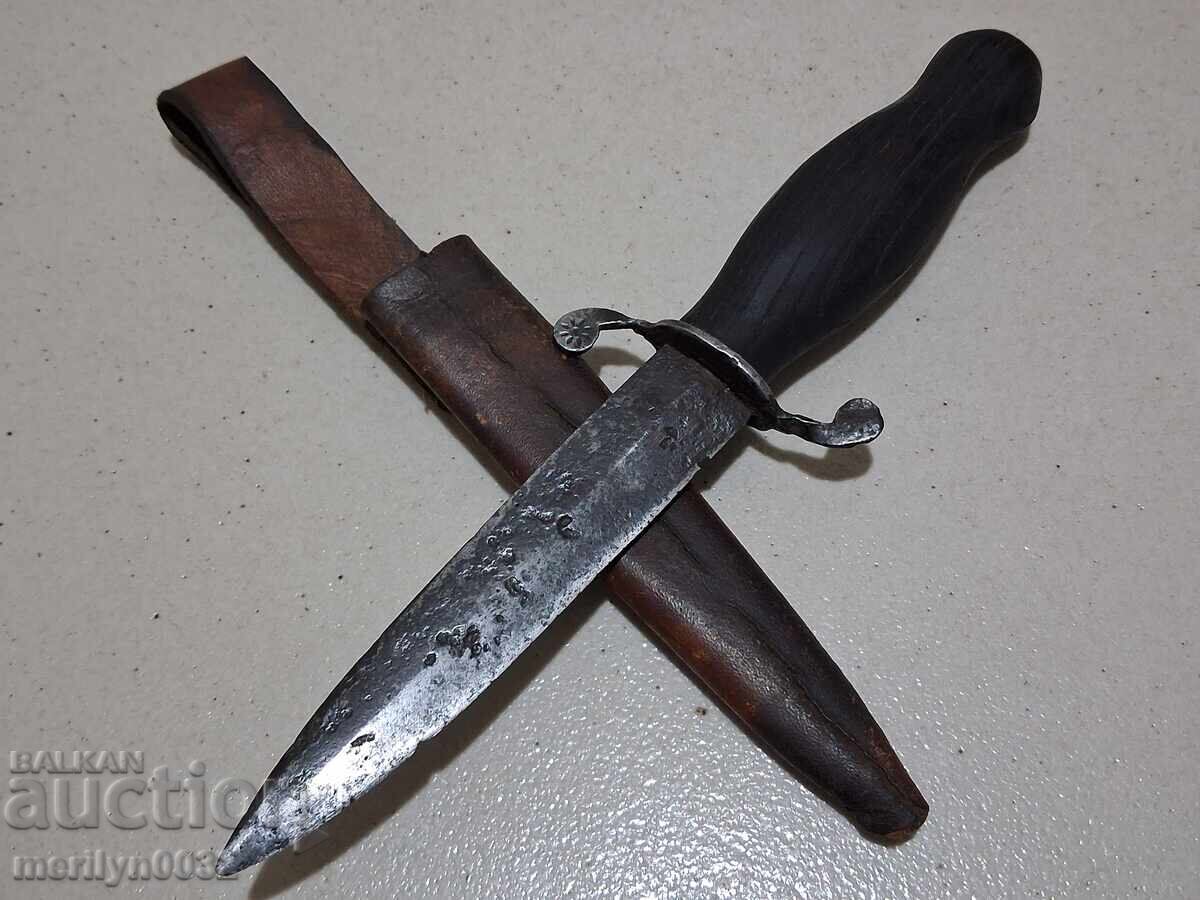 Габровска кама с кания миньон нож ОРИГИНАЛ с цена 168.00 лв. | € 85.90