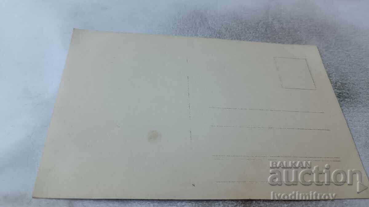 Φωτογραφία Αξιωματικοί κοντά σε βαρέλια και σκύλο στο μέτωπο Α' Π.Π με τιμή 5.65 BGN | € 2.89