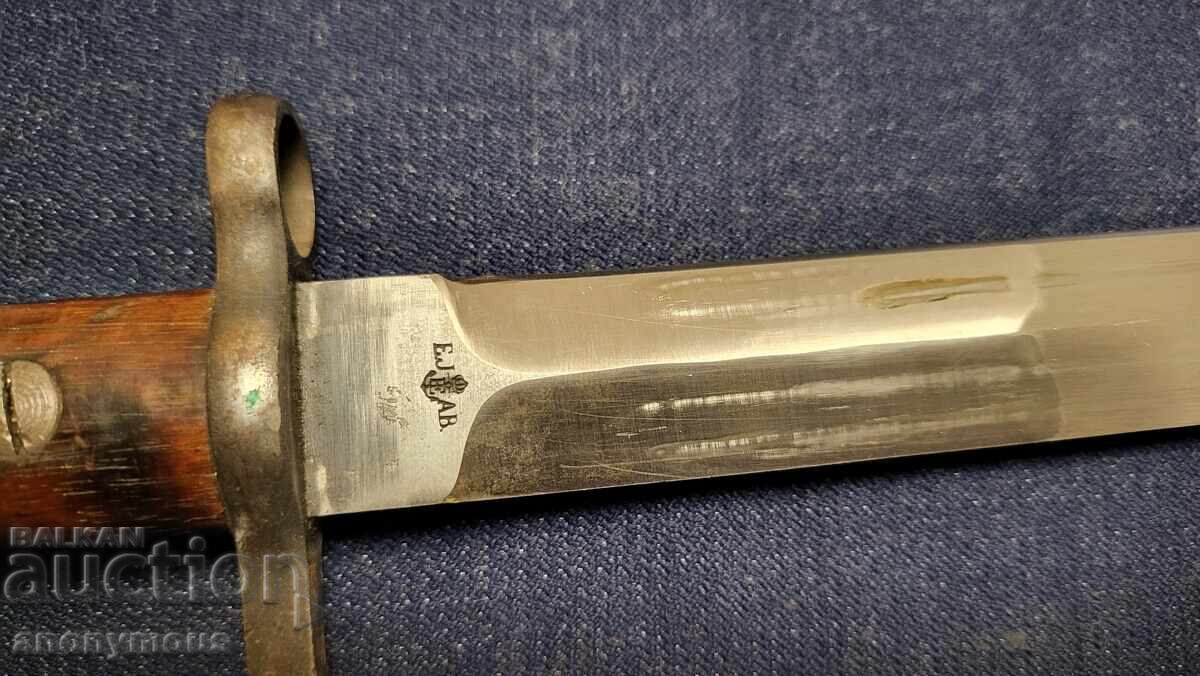 Bayonet, knife, and scabbard for Swedish Mauser model 1914 - 7 Bayonet, knife, and scabbard for Swedish Mauser model 1914 - 7