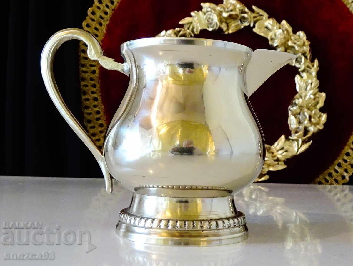 Δημοπρασία Χάλκινη κανάτα, κανατάκι, Λουδοβίκου XVI, μαργαριταρένιο ανάγλυφο