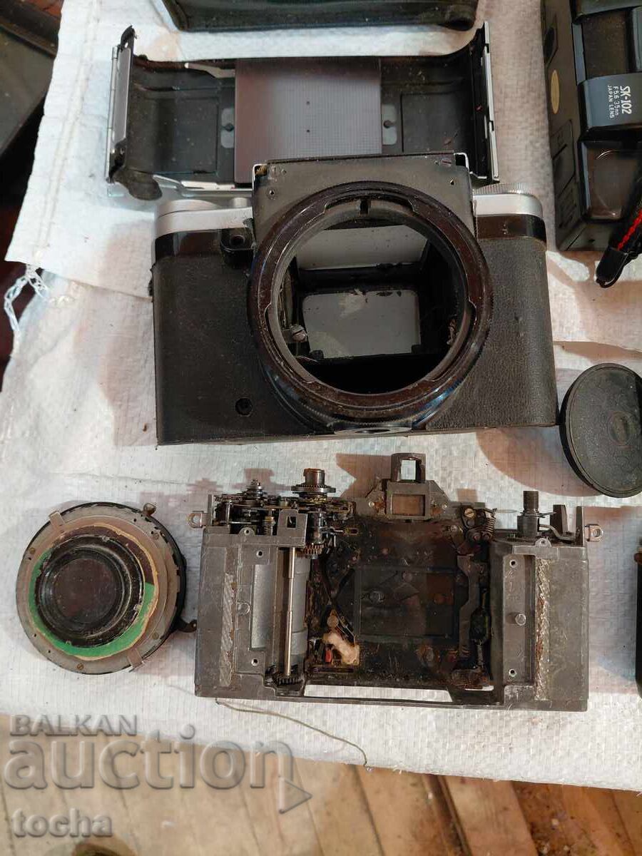 Παράδοση Παρτίδα παλαιών φωτογραφικών μηχανών και ανταλλακτικών. BZC Παράδοση Παρτίδα παλαιών φωτογραφικών μηχανών και ανταλλακτικών. BZC