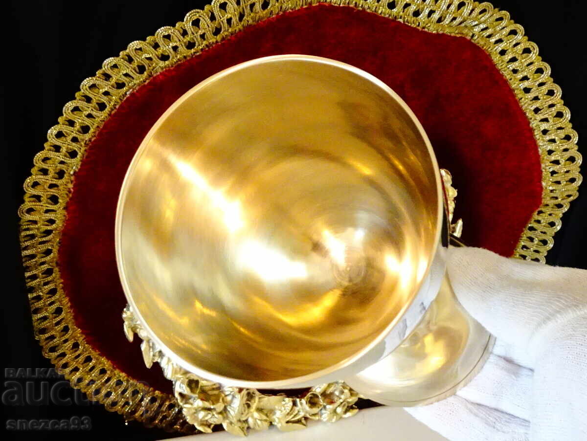 Victorian bronze wine goblet, champagne 250 ml with price 76.00 BGN | € 38.86