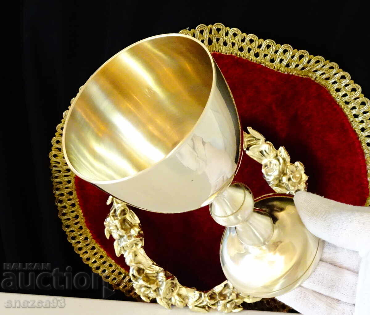 Auction  Victorian bronze wine goblet, champagne 250 ml