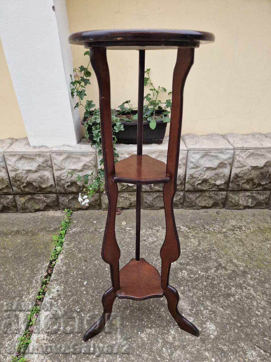 Delivery of Beautiful tall antique French side table