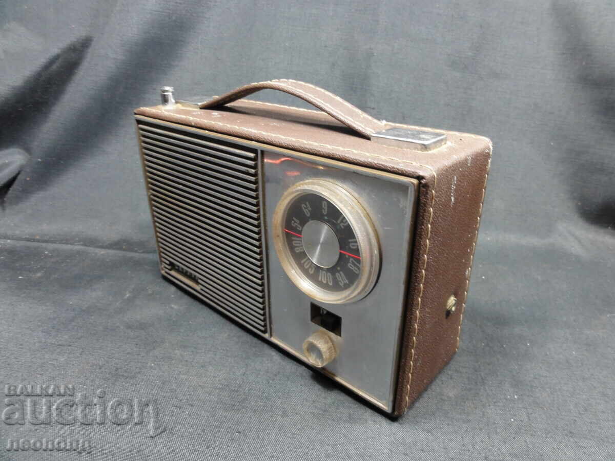BZC STAR RETRO TRANSISTOR RADIO ZEPHYR with price 31.00 BGN | € 15.85 BZC STAR RETRO TRANSISTOR RADIO ZEPHYR with price 31.00 BGN | € 15.85