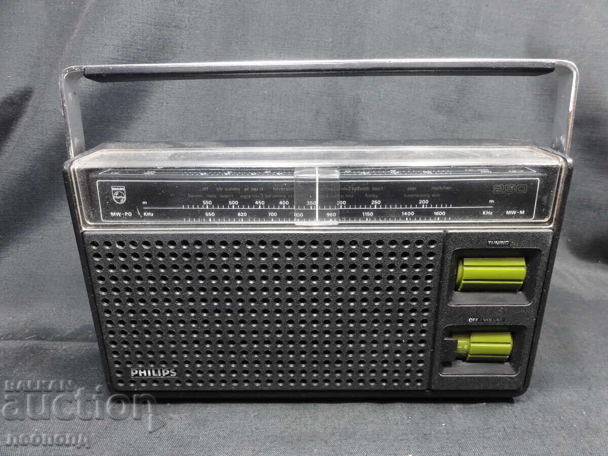BZC OLD RETRO TRANSISTOR PHILIPS RADIO BZC OLD RETRO TRANSISTOR PHILIPS RADIO