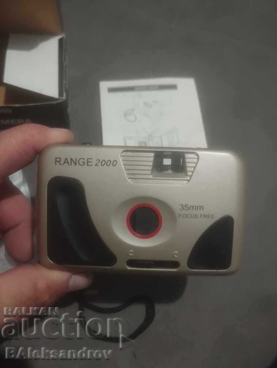 Стар фотоапарат в кутия с цена 10.00 лв. | € 5.11 Стар фотоапарат в кутия с цена 10.00 лв. | € 5.11