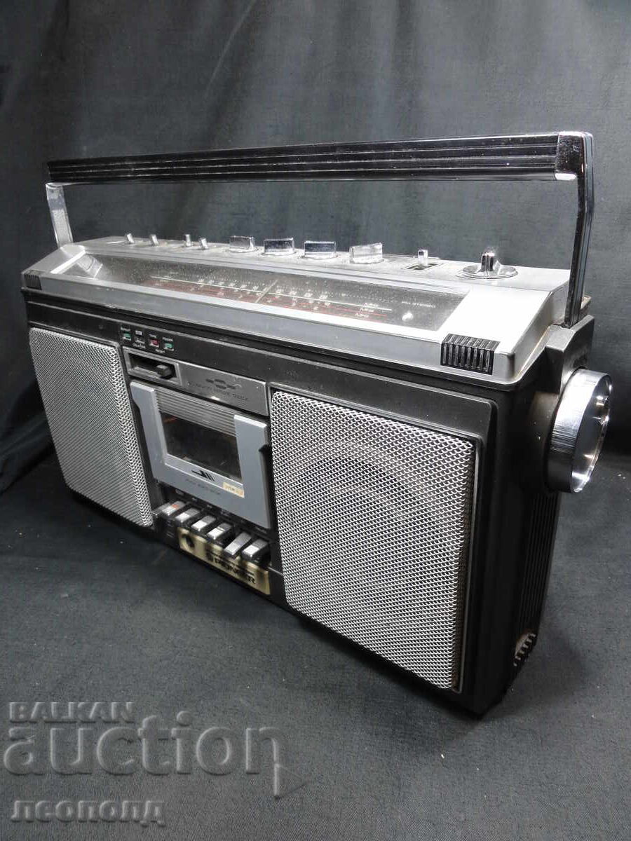 BZC STAR Retro Transistor Radio Cassette Player Pioneer SK-6 with price 55.00 BGN | € 28.12