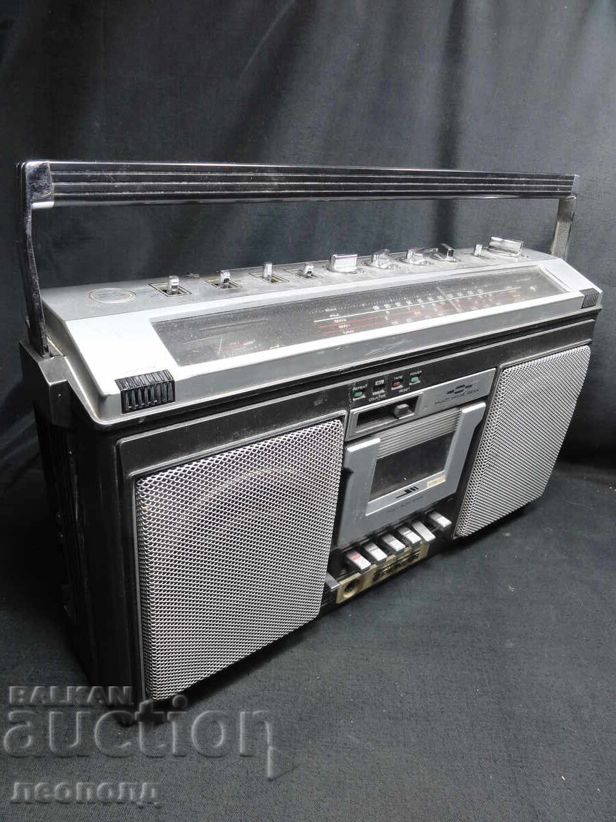 Auction  BZC STAR Retro Transistor Radio Cassette Player Pioneer SK-6