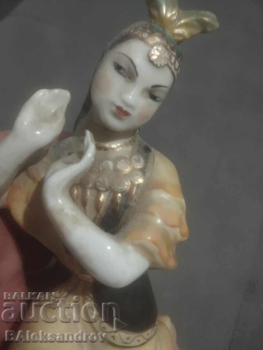 Delivery of Porcelain figure LFZ