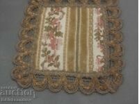 Revival-era square with gold-plated sirma