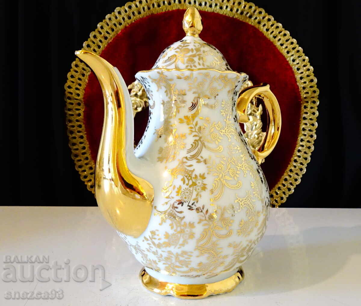 Bavarian porcelain can, gold, baroque