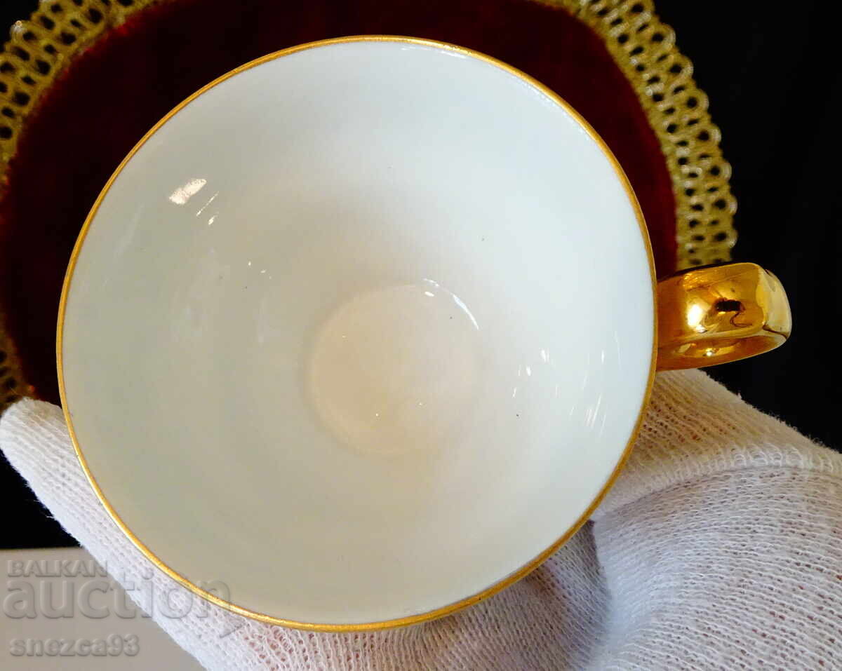 Delivery of Cup with saucer, Bavarian bone china, gold, baroque