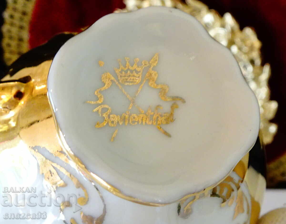 Ceașcă cu farfurie porțelan bavarez, aur, pictură de Fragonard - 7 Ceașcă cu farfurie porțelan bavarez, aur, pictură de Fragonard - 7