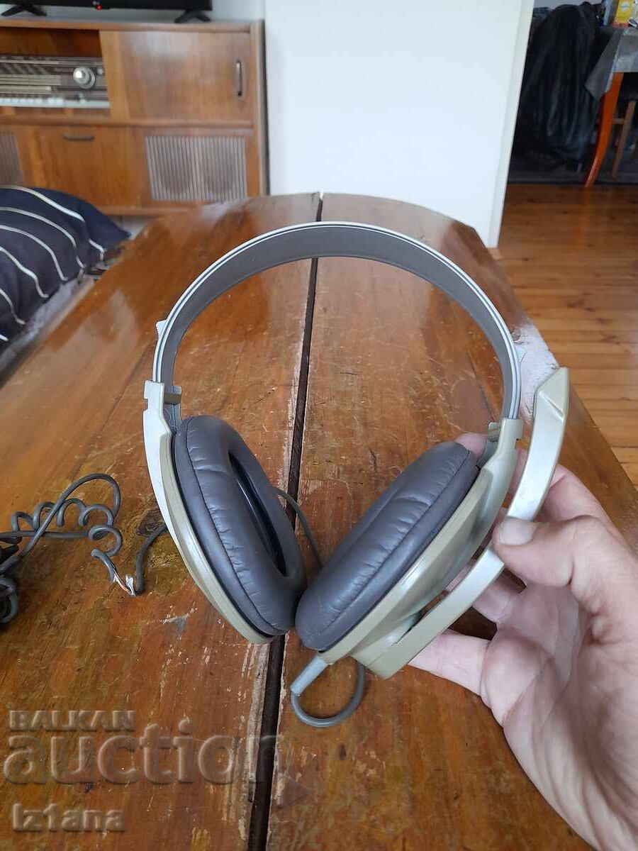 Căști Sony HS-90 vechi cu preț 80.00 BGN | € 40.90 Căști Sony HS-90 vechi cu preț 80.00 BGN | € 40.90