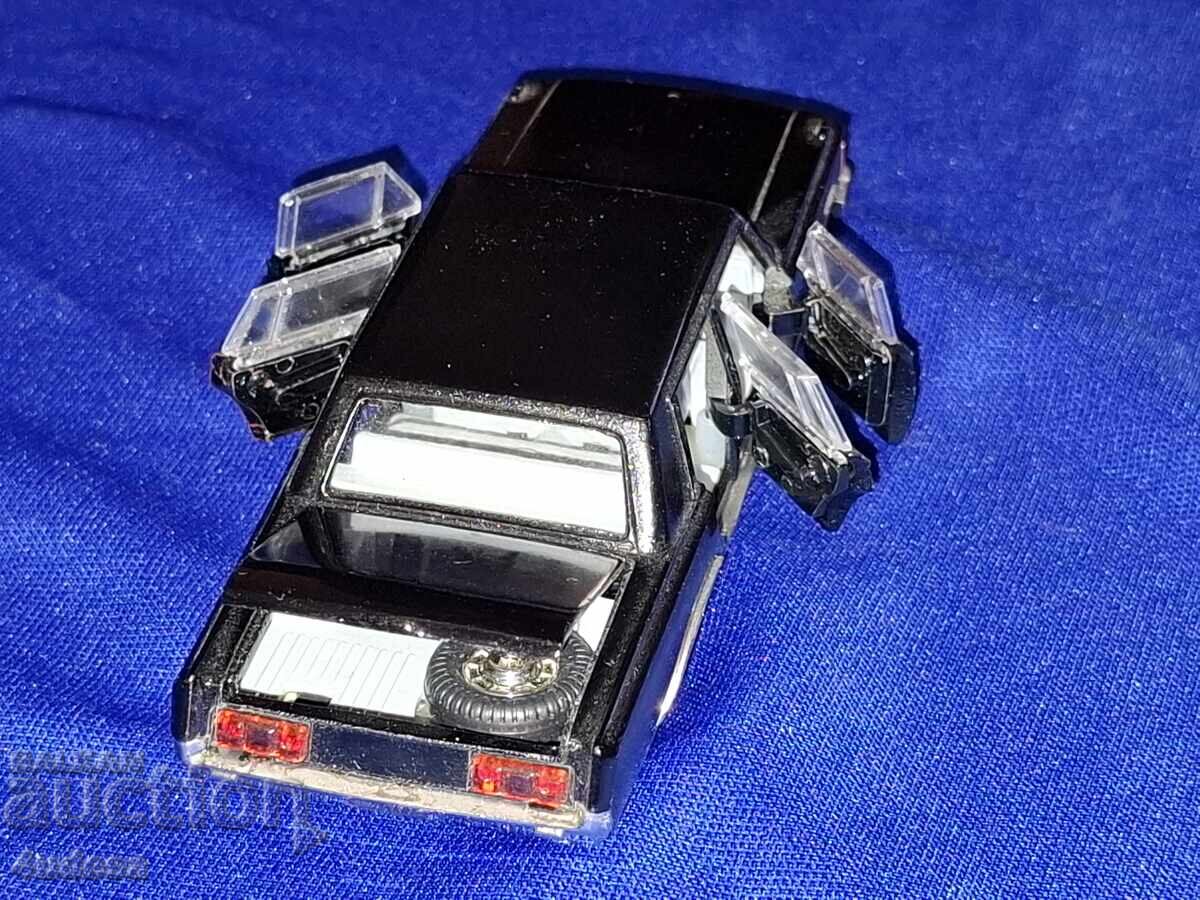 Auction Soviet Russian ZIL 117 model in 1:43 scale Made in USSR Auction Soviet Russian ZIL 117 model in 1:43 scale Made in USSR