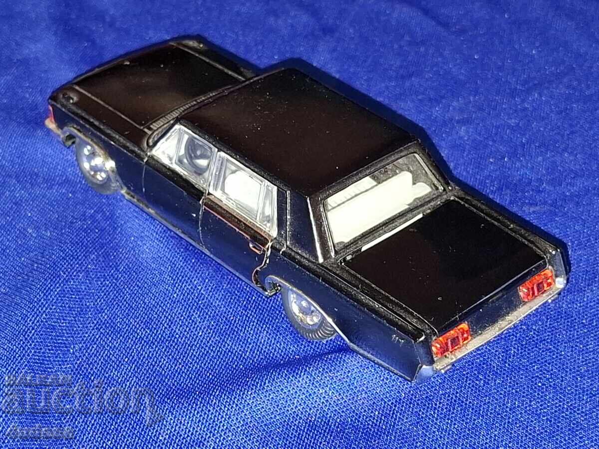 Delivery of Soviet Russian ZIL 117 model in 1:43 scale Made in USSR Delivery of Soviet Russian ZIL 117 model in 1:43 scale Made in USSR