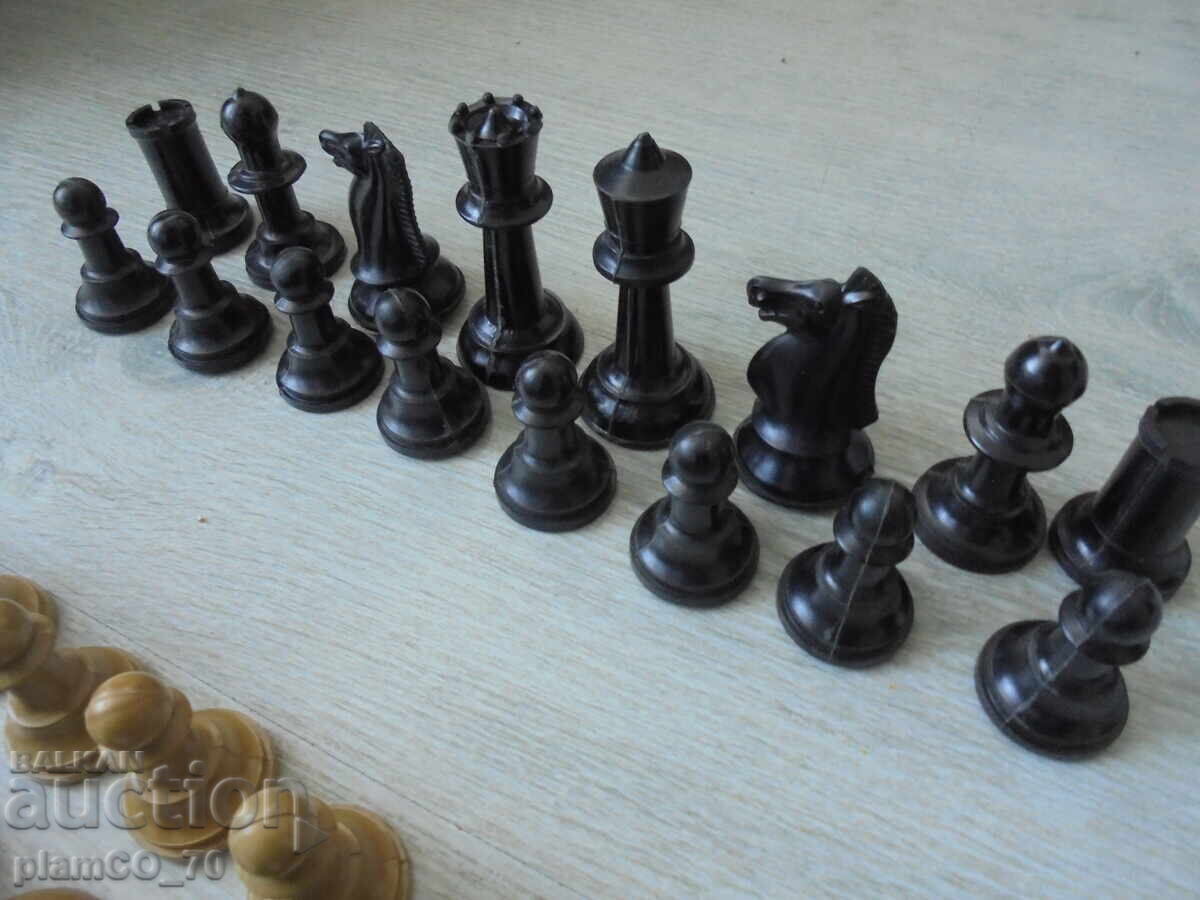 Set of old chess figures - 6 Set of old chess figures - 6