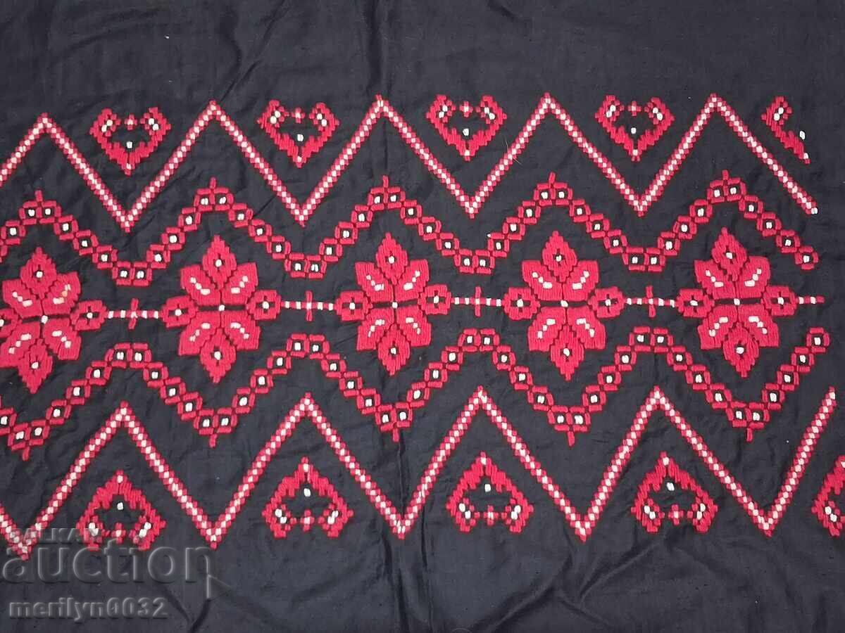 Аукцион Бродерия за калъфка за възглавница носия