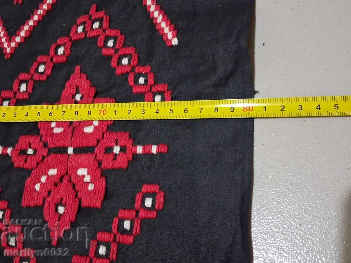 Доставка на Бродерия за калъфка за възглавница носия