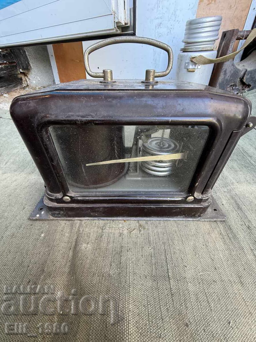 Barometru de navă sovietic