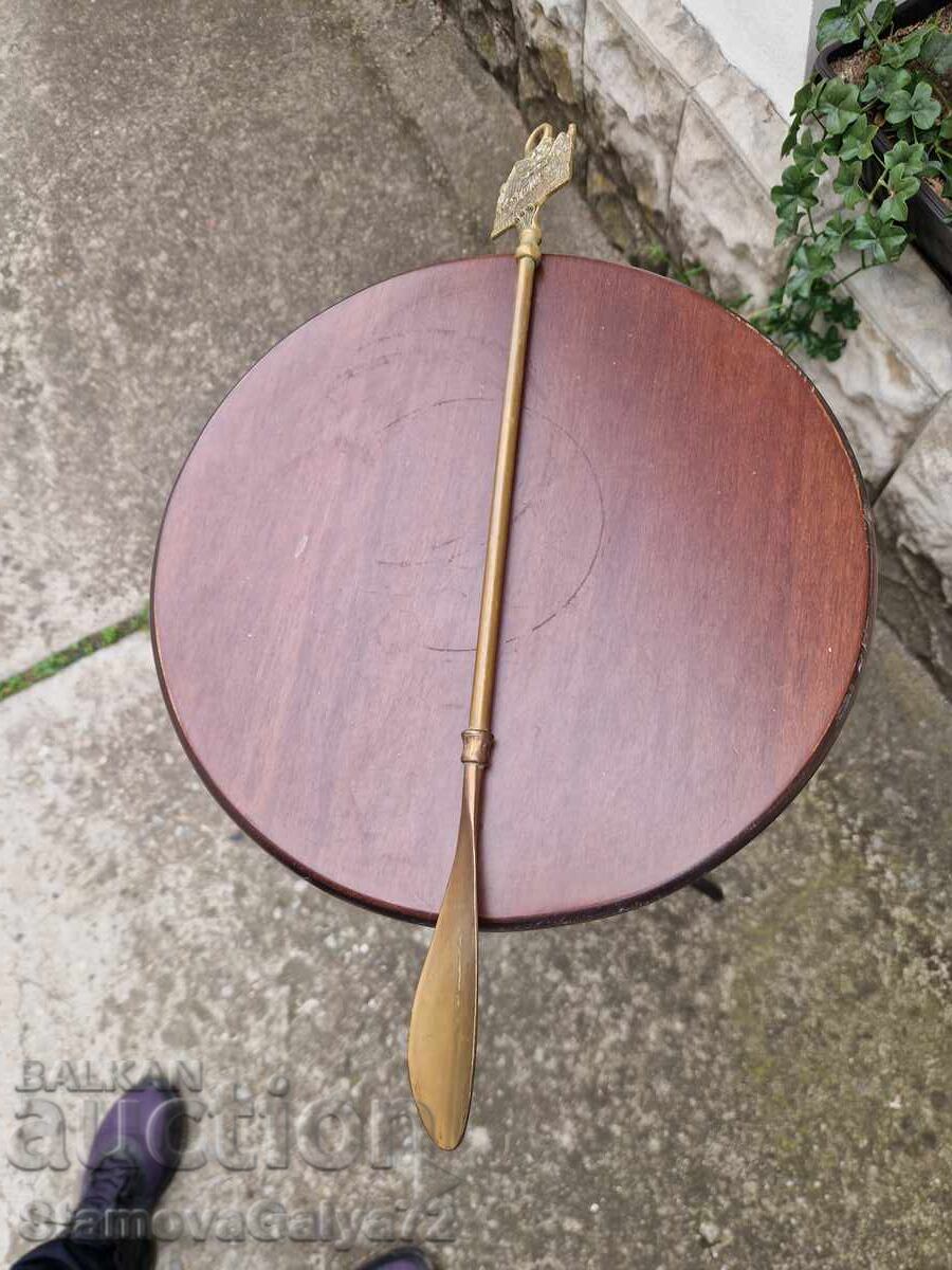 Δημοπρασία Αντίκα αγγλικός μπρούτζινος παπουτσής Δημοπρασία Αντίκα αγγλικός μπρούτζινος παπουτσής