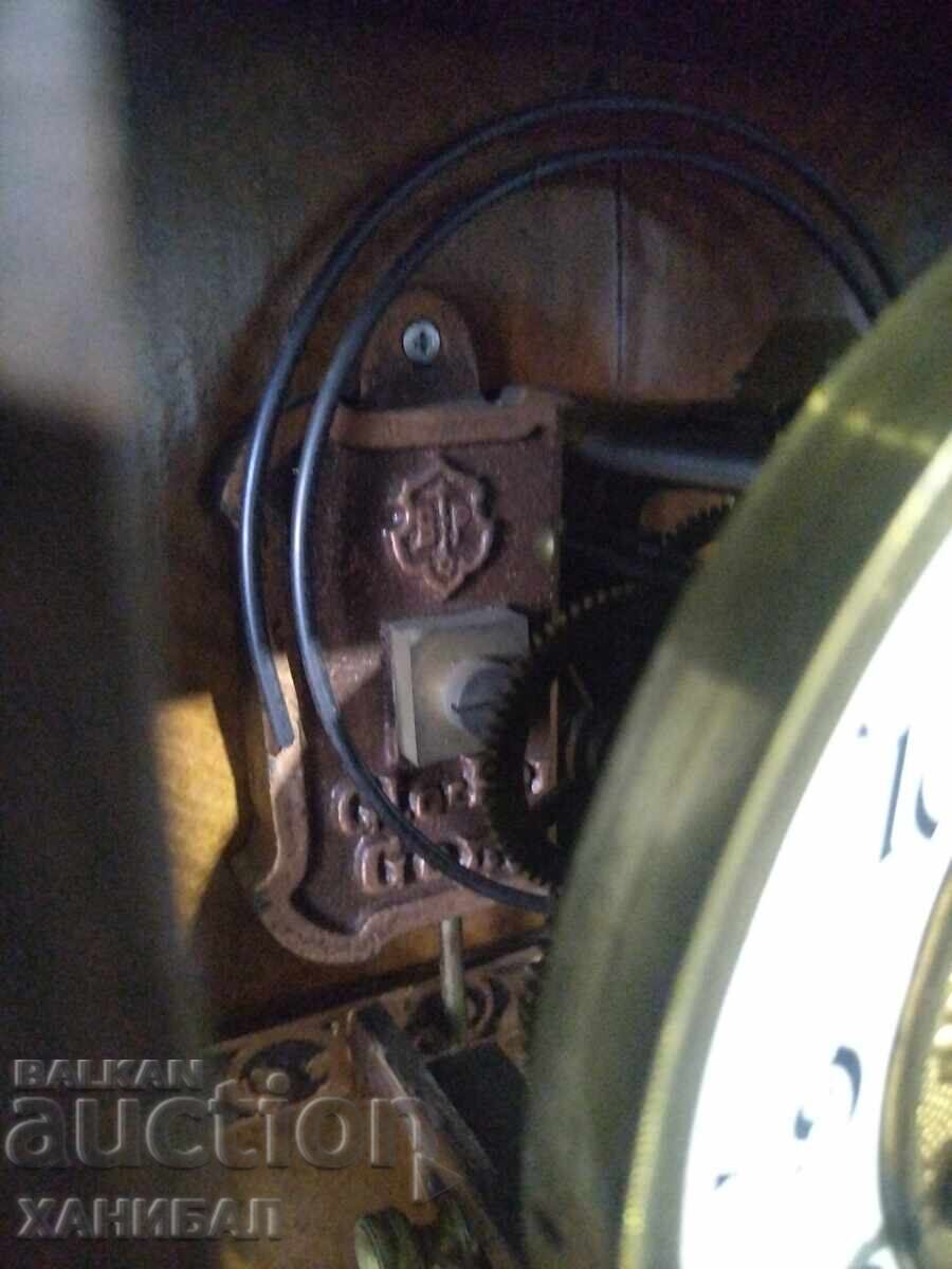 КРАСИВ СТЕНЕН ЧАСОВНИК РАБОТЕЩ - 6 КРАСИВ СТЕНЕН ЧАСОВНИК РАБОТЕЩ - 6