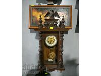BEAUTIFUL WALL CLOCK WORKING